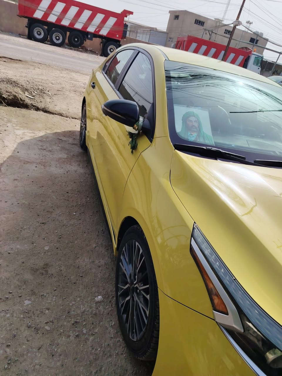 سلام عليكم من رخصه الادمن فورتي 2023السياره نص فول بصمه ردرات تحكم سترين فئة ال GTرقم بغداد الجديد السياره بسمي وتحويل ثاني يوم 
السياره مظروبه وصور الحادث موجوده منشوره 
جانت سوده ونصبغت ليموني 
والسياره خير من الله 
السعر 160وبيهة مجال 
للاتصال ***********
