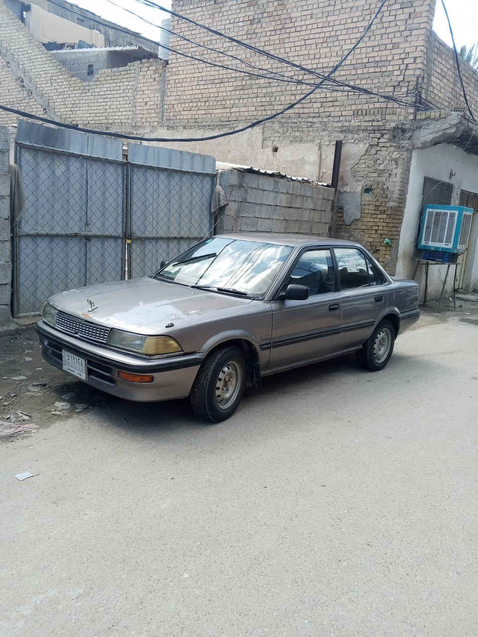 كورلا موديل ٩٣ رقم بغداد سنوية لحد ٢٠٢٩ 
شرط مكينه كير صدر تاير كله جديد تراي سيارة جاهزه
السعر ٤٠  بيها مجال كلش قليل حك الجيه 
واسط صويرة
*********** واتساب
