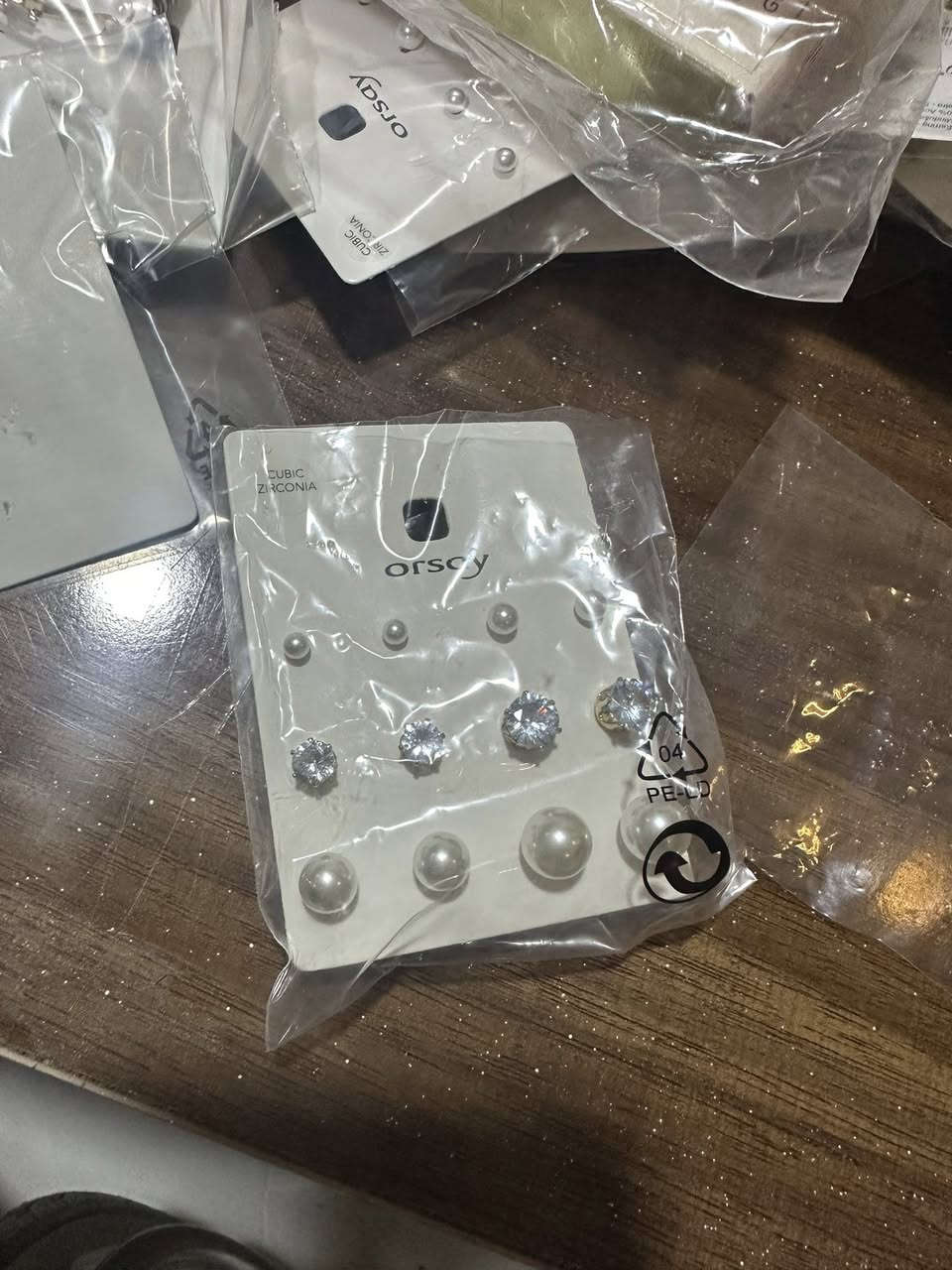 شروة 🔥 تصاااافي
اكسسورات بناتية اوروبية

كارتون 20 كيلو بي 1800 قطعه واكثر
سعر كارتون ♦️475 الف ويا توصيل للمحافظات♦️
قطعة توگف عليك بربع تقريبا

لتثبيت الطلب:: صور فديو اكثر على وتساب
اربيل :: ابو لاوند وتساب
***********
