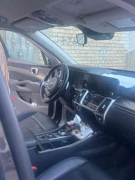 سورنتو  EX وارد امريكي موديل 2022 رقم بغداد Hybrid
مواصفات السياره
محرك بانزين+محرك كهرباء
محرك 1.6  توربو
كير 6 نمر PHEV ماوس 
بصمه  تشغيل عن بعد
سايد بريك كهرباء
تحكمات ستيرن 
سبعة راكب
كشنات جلد
المرايه الداخليه عاكسه للضوء 
ويل كب حجم 20
كشنات الاماميه كهرباء
باب الخلفي ذكي كهرباء
ترحيب عند الاقتراب
لدات يدات الابواب
كشنات السياره منفصله
رادار امامي قياده ذاتيه والحفاظ على المسار
رادار النقطه العمياء
رادار خلفي
حساسات خلفيه
السياره فور ويل
شفتات نمره 
السعر 229 وبيها مجال

مكان السياره بغداد 
للاتصال ***********
