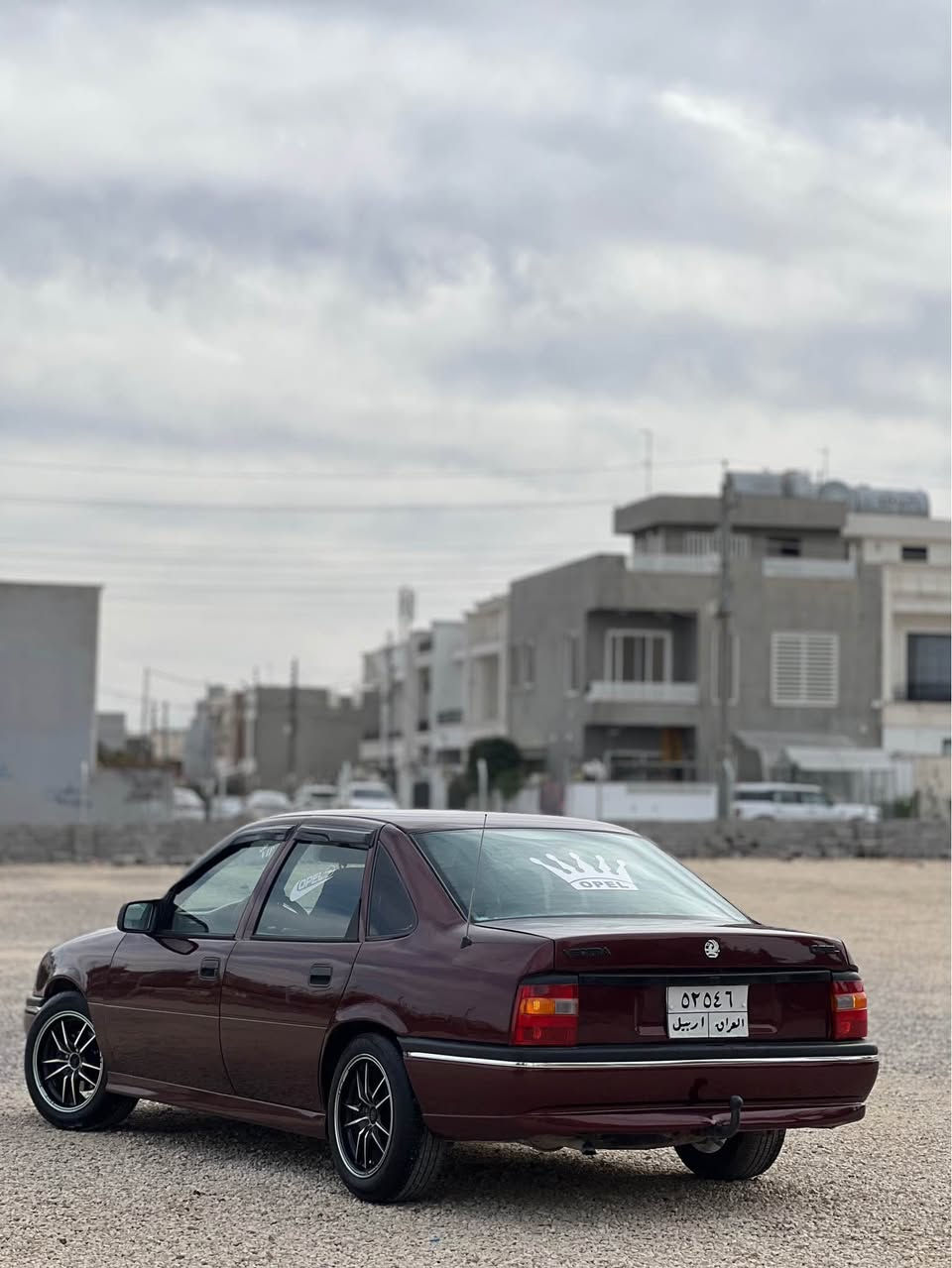 لە هەولێرم
٢٠٠٤ ٩١٢ ٠٧٥٠ 
مۆدیل ١٩٩٣ 
مەکینە ١٨ 
گیر و مەکینە بەشەرت 
توند و تۆلە چرکەی تیدا نییە
تاخم تایەی نوێیە أربيل, العراق
