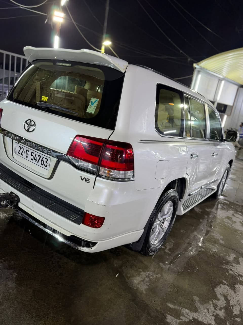 السلام عليكم اخوان لاندكروز 2019 خليجي ساس فطيم 6 سلندر ماشيه 80 الف سيارة جديدة ولووك ومكفوله كفالة عامة ضمان الشركة والسياره شاشه كامرات 4 360 بصمة وفتحة وفول رقم اربيل والسياره بسمي ورقم وسنويه وهزه كلة جديد مكاني البنوك والسعر 55الف وبيه مجال بسيط للاتصال  ***********
