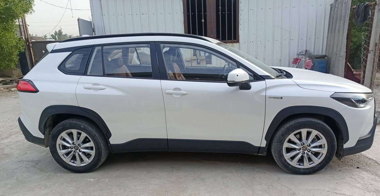 السلام عليكم
كورلا كروس هايبرد وارد الصين 
محرك 2.0 
السيارة بلادية كلها مابيها اي نقص
فتحة سقف 
كشنات جلد لونين 
كشنات كهرباء 
كاميرا 
8 ايرباك
رقم بغداد 
المكان بغداد 
السيارة ماشية 50 الف 
الموديل 2024
السعر 27 مليون 
للاستفسار وات ساب ***********
