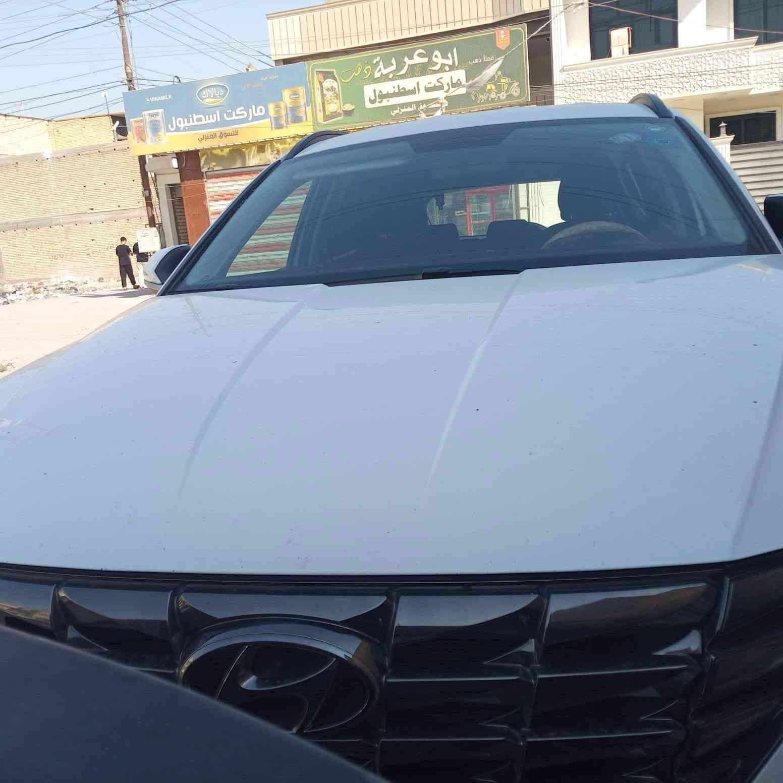 سلام عليكم
توكسان 2020 نص فول
كفاله عاما 
تخم تاير
تبريد
حساسات
تحكم استيرن
امرايات شفط
كامراه خلفيه
سعر 190 مجال حك الجيه
***********
