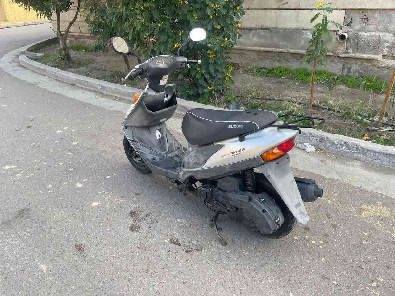 مكلف بالنشر
الدراجة ملحة بعدهة بلادية مامفتوحة كفالة كلشي شغال بيهة دراجة جديدة سلف هندر كهربائيات كيجات كلشي شغال،، بيهة فقط بريك خلفي ضعيف
رايدهة ب٤٥٠ ومجال بسيط ومكاني بغداد المنصور
***********
