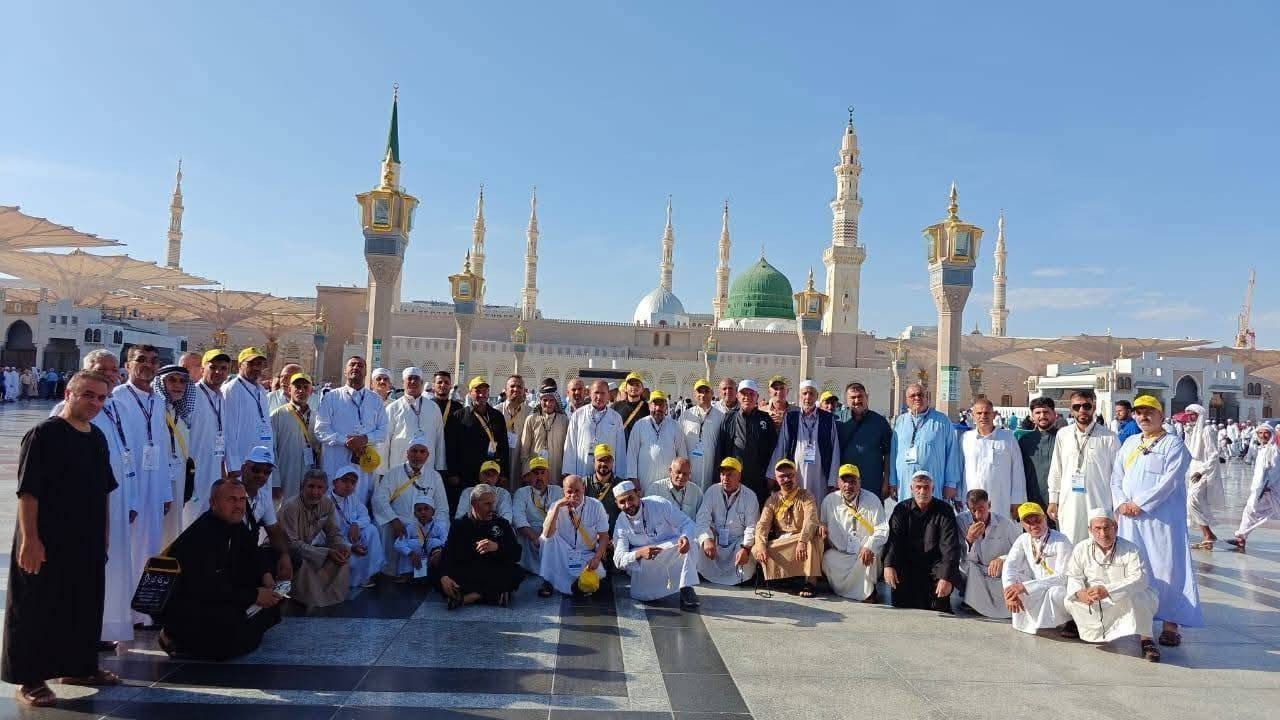بمناسبة استشهاد الرسول صلى الله عليه وآله. 
تعلن حملة  العرداوي.  عن استلام جوازات 
عمره شهر صفر الخير   🌙
موعد السفر ٢٥ صفر 
🚍 قافلة البر 

السعر: نقد / 700 الف دينار عراقي .
الاقصاد 850  الف 
مقدمة ١٠٠ الف كل شهر ١٠٠@ 

✈️ رحلة الطيران 
٩٢٥ الف دينار عراقي نقد ...
الاقصاد  1.150.000 
مقدمة150 الف 
كل شهر 100الف ...
ثلاثة ليالي بالمدينة المنورة 
خمسة ليالي بمكة ...

يشمل العرض:
🍽️ بوفيه 3 وجبات يوميًا. 
🚌 باصات Vip 
🛏️ فنادق قريبة ومختارة بعناية..
السكن بالمدينة المنورة. المنطقة المركزية. 
السكن بمكه.  أركان بكه 
🕋 مزارات وجولات دينية... 
رحلة ترفيهيه اختياريه على نفقة المسافر الى عروسة البحر الاحمر جده للتمتع بالاجواء الجميله 

🎁 هدايانا لكل معتمر:
🧳 جنطة كبيرة 
🎒 جنطة كتف + احرامات 
🔥 ا… سارعوا بالحجز العدد محدود... 
~~~~~~~~~~
حملة العرداوي للسفر والسياحة . 
المكتب الهندية.  السياحي.. مركز مبايل ستي ...
مندوبنا في الهندية 
أسواق زيودي قرب معارض بليبيج... 
للحجز والاستفسار: سيد كاظم 
☎️***********
***********
ابو كرار
