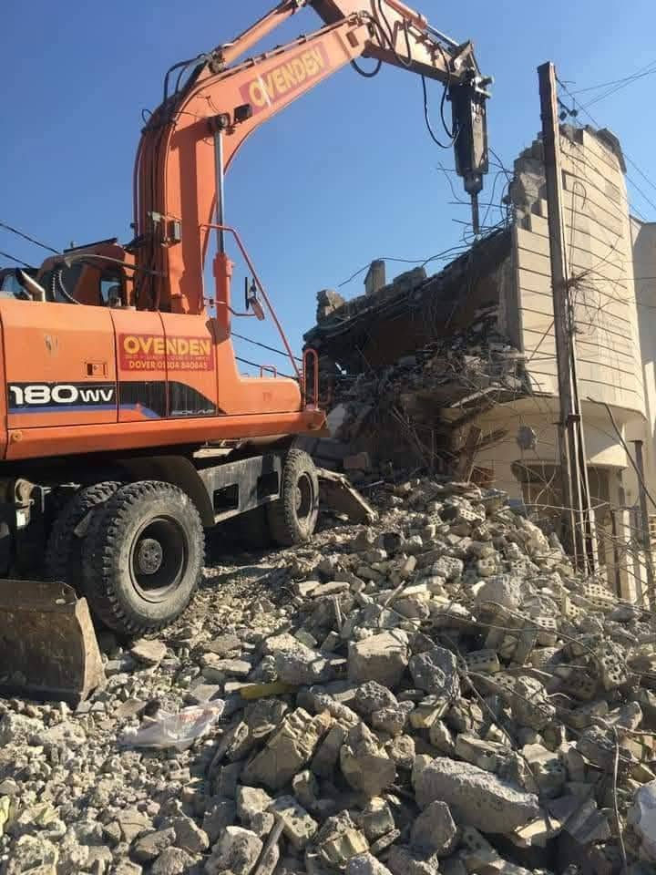 🔨 تفليش وترميم البيوت 🏚️ | هدم الدور والبنايات المرتفعة 🏢 | رفع الأنقاض 🚜*
نقدم لكم خدمات *تفليش البيوت* بشكل كامل، *ترميم* المباني، وهدم *الدور والبنايات المرتفعة* بأحدث المعدات. كما نقدم خدمات *قص البيوت المشتركة* وهدم *كافة البيوت* بأعلى كفاءة.

💪 *رفع الأنقاض* وتنظيف الموقع باستخدام *معدات متطورة*، مع *فرش السبيس* وتسوية الأرض بدقة عالية باستخدام *آلات الحدل* لتحقيق أفضل النتائج.

🔧 *أفضل الأسعار* مع ضمان تنفيذ العمل بأعلى معايير الجودة والسرعة.  
📞 *للتواصل والاستفسار: ***********
