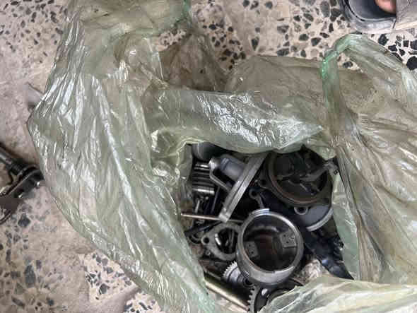 محرك مفصخ كامل هو براغيه شغال ب30 وبيه مجال مكاني بغداد الغزاليه ***********
