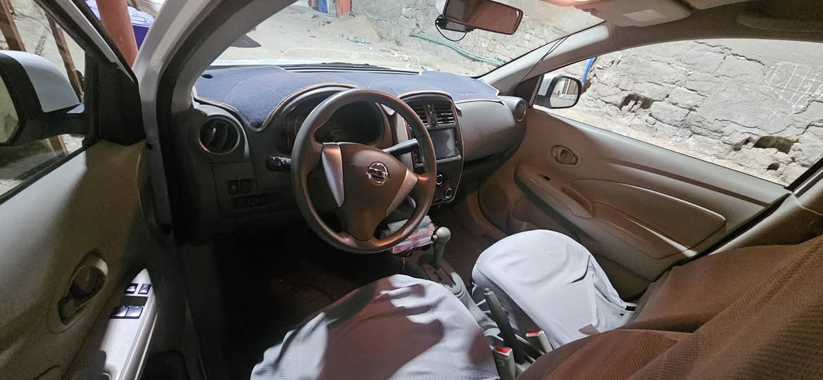 صني هندي للبيع ماشية66مكفولة من الضربة عدا طختين ابستوتة تجي وشوف ابعينك االسيارة جاهزة  السعر 122مكاني البصرة كرمةعلي ***********
