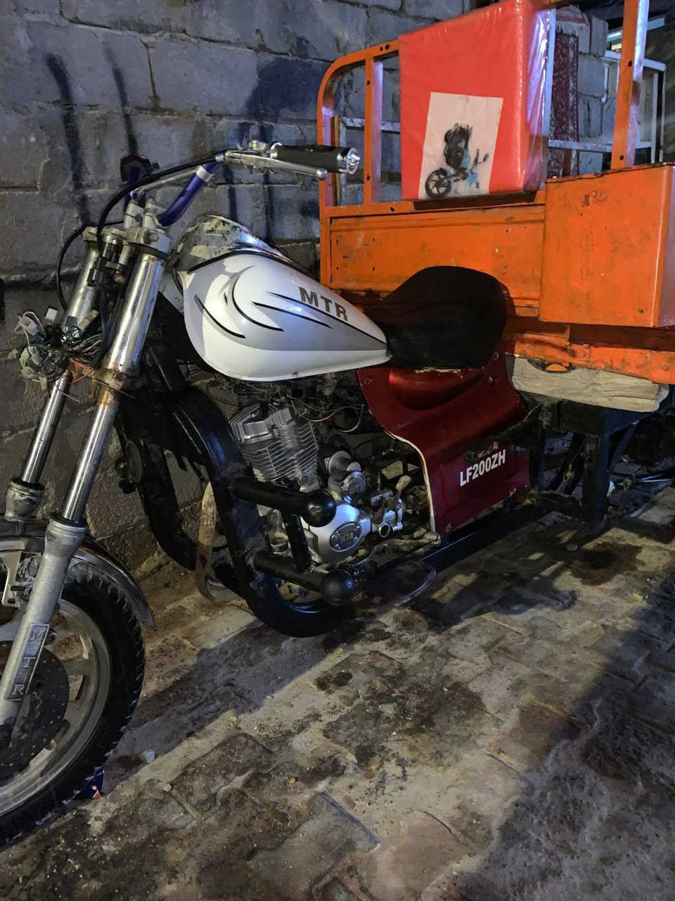 ستوتة امتي أر اوراق  موديل 2018
نظيفه مكفولة
شاصي ماكينة مكفولة اخت الجديدة 
العنوان البصرة الحيانية 
السعر . مليون وبيها مجال 
الرقم ***********
