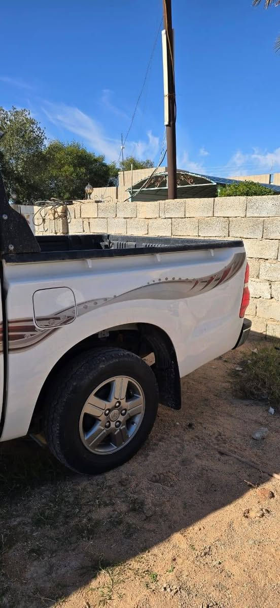 تويوتا بيكم موديل ٢٠١٣ كويتي كير عادي شاصي ١٩ رقم انبار جديد مكفوله شويه صبغ اباب البدي محرك بدون تنقيص ولاتبخير السعر ١٨٧ بي مجال..مكانها..الرمادي...للاستفسار ***********
