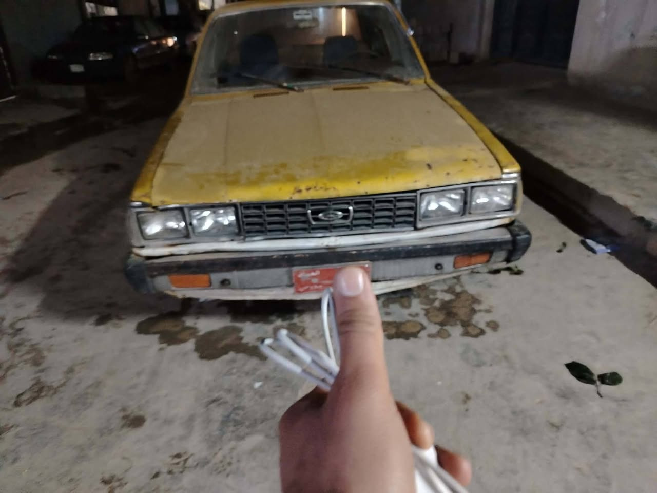 سياره كورونا محرك نظيف اوتوماتيك سياره اي عب ما بيها كهربائيات شغاله تخم تاير كامل دفتر بنزين موجود سعر 1,700 بيها مجال كركوك حي بدر سياره اي عيب ما بيها سلف واحد.   ***********
