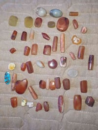 اخواني الكرام مجموعة من العقيق القديم اليماني إن شاء الله للبيع شلع 50...