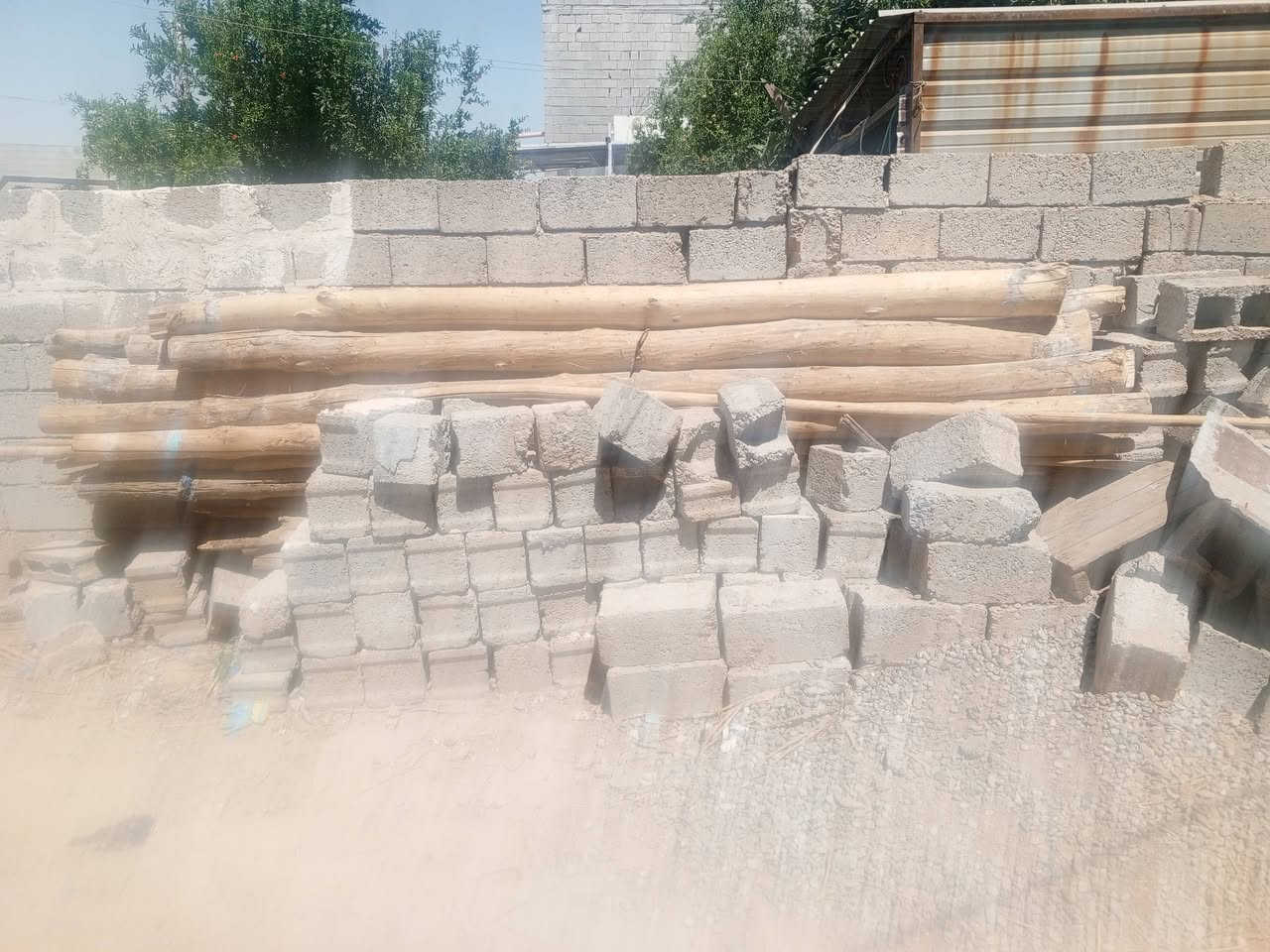 اعلان للبيع شگل عدد 40و 10مدود  المكان كركوك العمل الشعبي
***********
