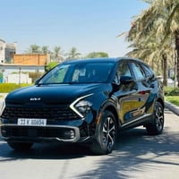 كيا سبورتج هايبرد للبيع موديل ٢٣ الحجم الكبير حادثها جاملغ فقط السياره...
