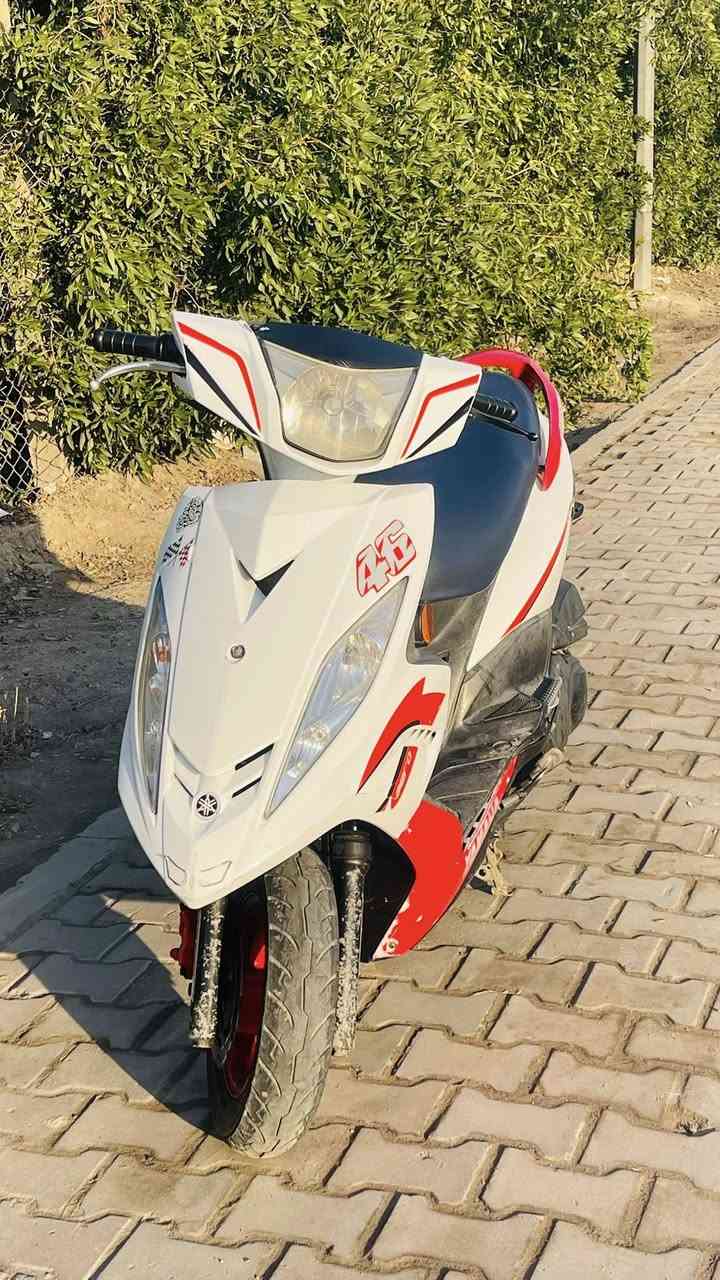 سلام عليكم شباب دراجه جي تي آر للبيع نظيفه وخير من الله كل نقص ما بيها دراجه مكينه فول وحلوه مكاني بغداد ***********
