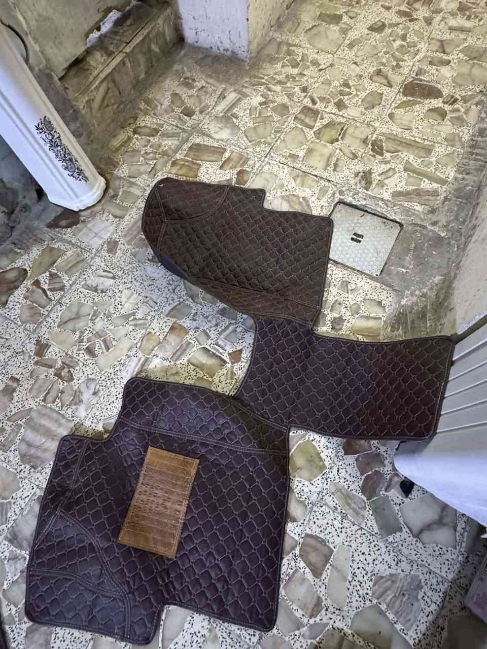 سلام عليـكم 
عنـدي هذن نضيـفات قـيم واخـذ رقمي*********** ومتواجد خاص هم♥️
