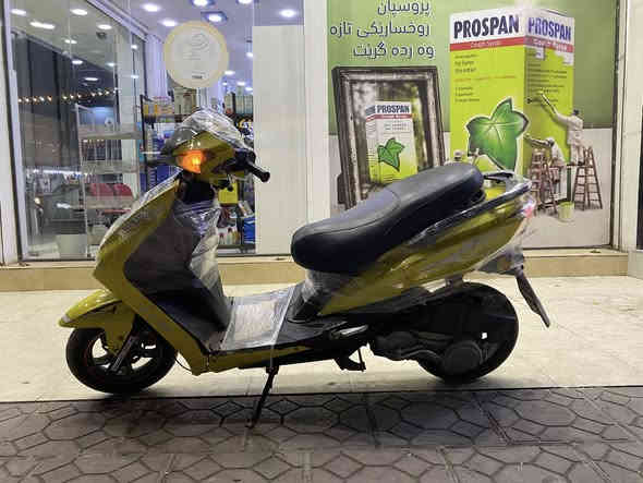 للبيع متور، ماكس سرعة 140 نضيف محرك طلقة كهربائيات كامل شغال السعر 325 الف فية مجال رقم التلفون *********** فية واتساب العنوان شارع 60 منطقة شورش
