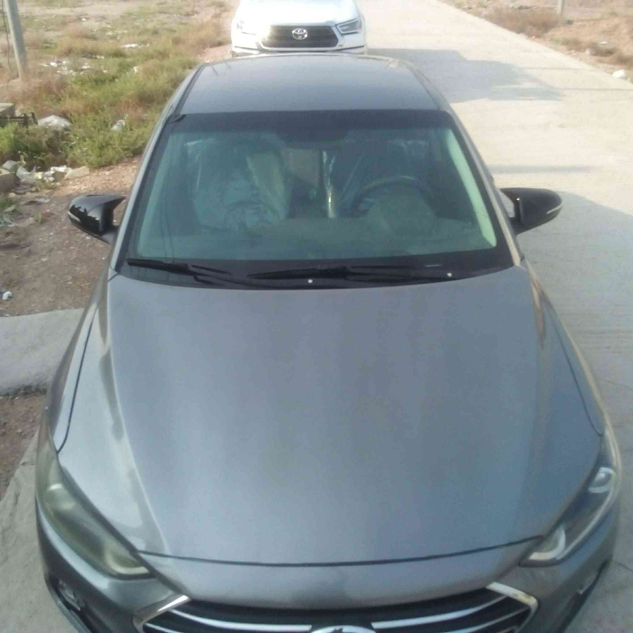 السلام عليكم النترة موديل 2018 سيارة بيهة جاملغ خلفي طخة مال أمريكية حديثة وبيهة جاملغ امامي بدون دواخل  وسيارة صار بيهة جراد وانصبغت احزام مكينة جديد ٢٠٠٠ دوش كير خير من اللة تبريد ثلج سيارة حلوة وجاهزة من كلشي صدر امامي خلفي جديد بيهة بس مشط يرادلة ترتيب لبيع قسط ١٢٠   وهاي صورهة مكاني بغداد او اديالى متواجد 
***********
