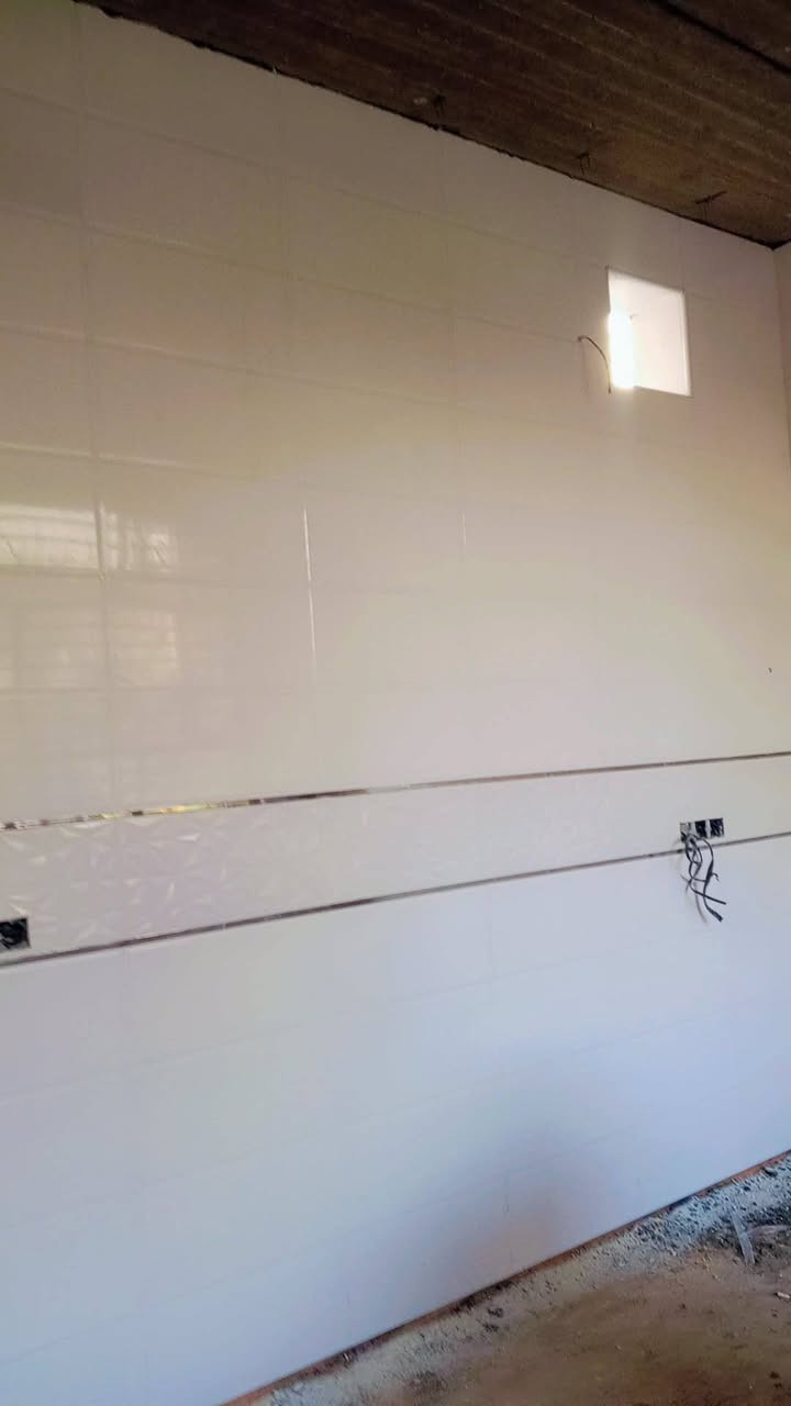 سلام عليكم 

خلفه سيراميك ارضيات وجدار عليوميه وعلمتر شغل عله طريقه لايرانيه تتريس وزن الليزر بابل فقط 

ومناسب ***********واتساب
