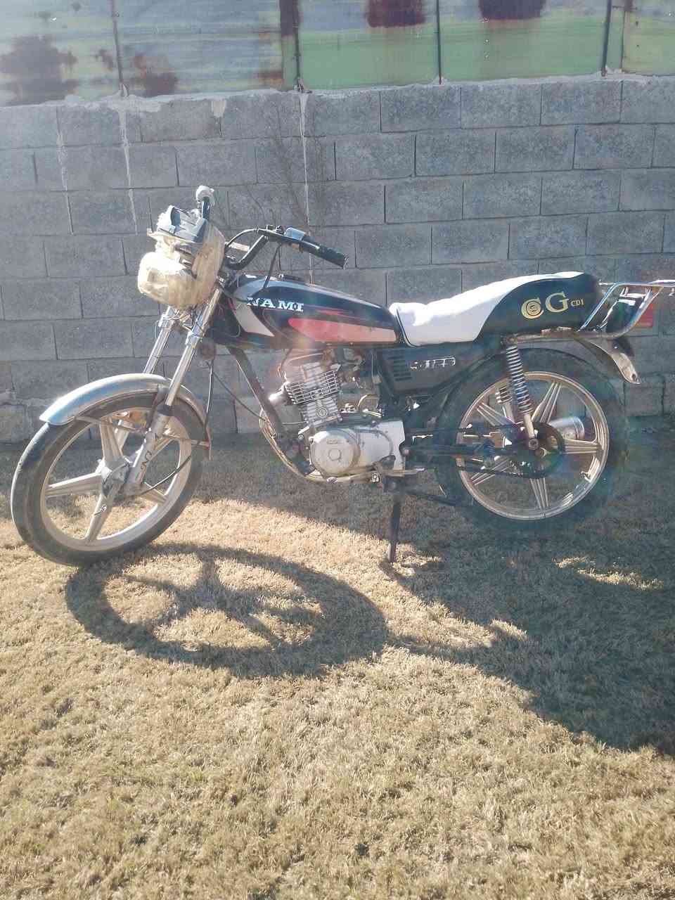 السلام عليكم ماطور للبيع موديل 19 اربعه كير نشاط فول 
السعر 200 بيه مجال قليل


**إذا كنت صاحب هذا الإعلان وتريد حذفه لأي سبب، رجاءا أرسل رسالة إلى الدعم الفني**