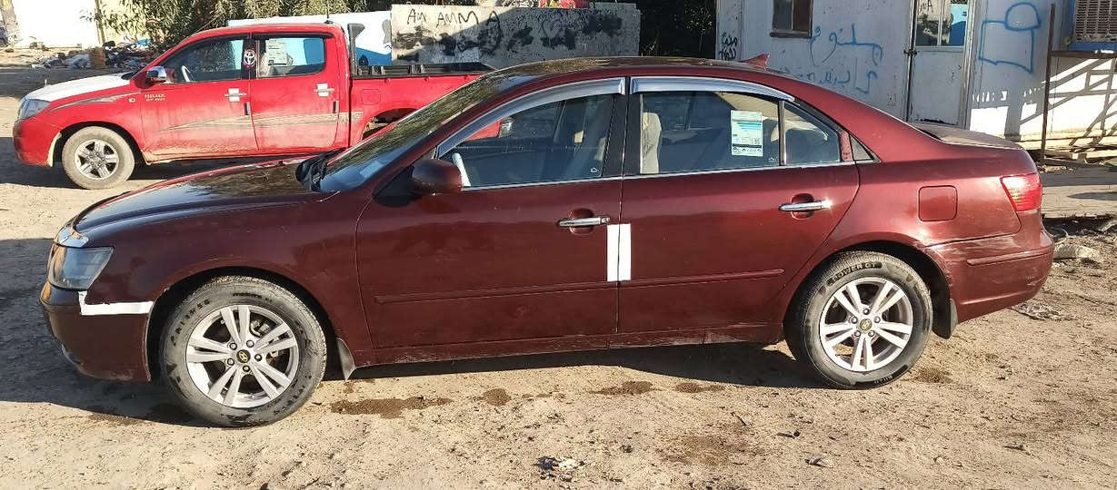 السلام عليكم سوناتا للبيع 2009 رقم بغداد سنويه هزه كله جديد السياره كير محرك كفاله كهربائيات كله كامله السياره ضرره بلباب او مصبوغه حزام صدره حلو تبريد شغال مكاني ديالى بعقوبة سعره 99 بيه مجال كلش قليل ***********
