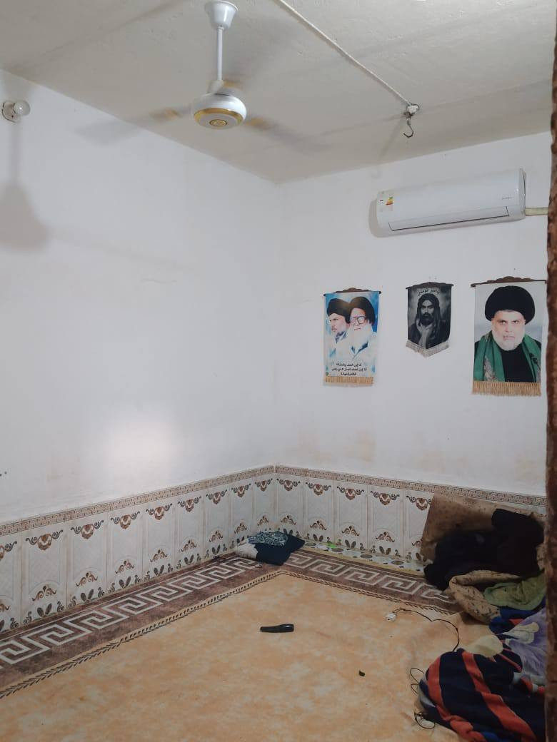 بيت اللبيع بحي الخضراء مقابيل طابو مباشرتن وبي وصل تطويب تبليط رصيف كهرباء ماي مجاري بل باب  بابك مقابيل شركه الهنديه قريب على الشارع العام سايدين كل سيراميك البيت مساحه 90متر غرفتين ومطبخ وصحيات وطارمه جبيره بيه مشط مال ديوانيه ما مبنيه استفسار ***********
