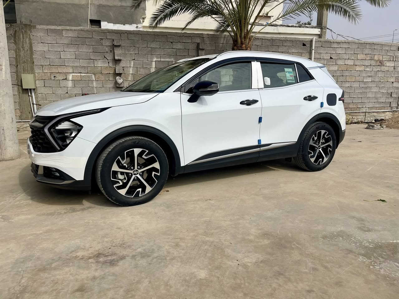 السلام عليكم
كيا سبورتج 2024للبيع رقم اربيل الدولي 

 المواصفات 
بصمه تشغيل
لدات
ترحيب 
شاشه متصله 
حساس خلفي امامي
كامرا خلفي دواره 
تحديد مسار 
تبريد خلفي 
 وضعيات قيادة
فول تحكم ستيرين 
تنبيهات عند فتح البيبان 
مري شفط 

سياره جديده ومكفوله كفاله عامه من جميع نواحي

السعر 220$ وبيه مجال 

اي ستفسار اتصل او واتساب 

***********
