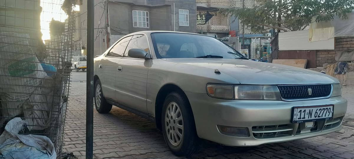 سلام عليكم شيزر البيع مديل ٩٥ رقم بغداد انكليزي بسمانه سنويه جديدة هزه جديدة كير مكينه ونجي ناعم سياره كفاله عامه كص وضربه قطره خياس مابيه جاهزه السعر ٦٠ مكاني كوفه ناحية العباسيه ***********
