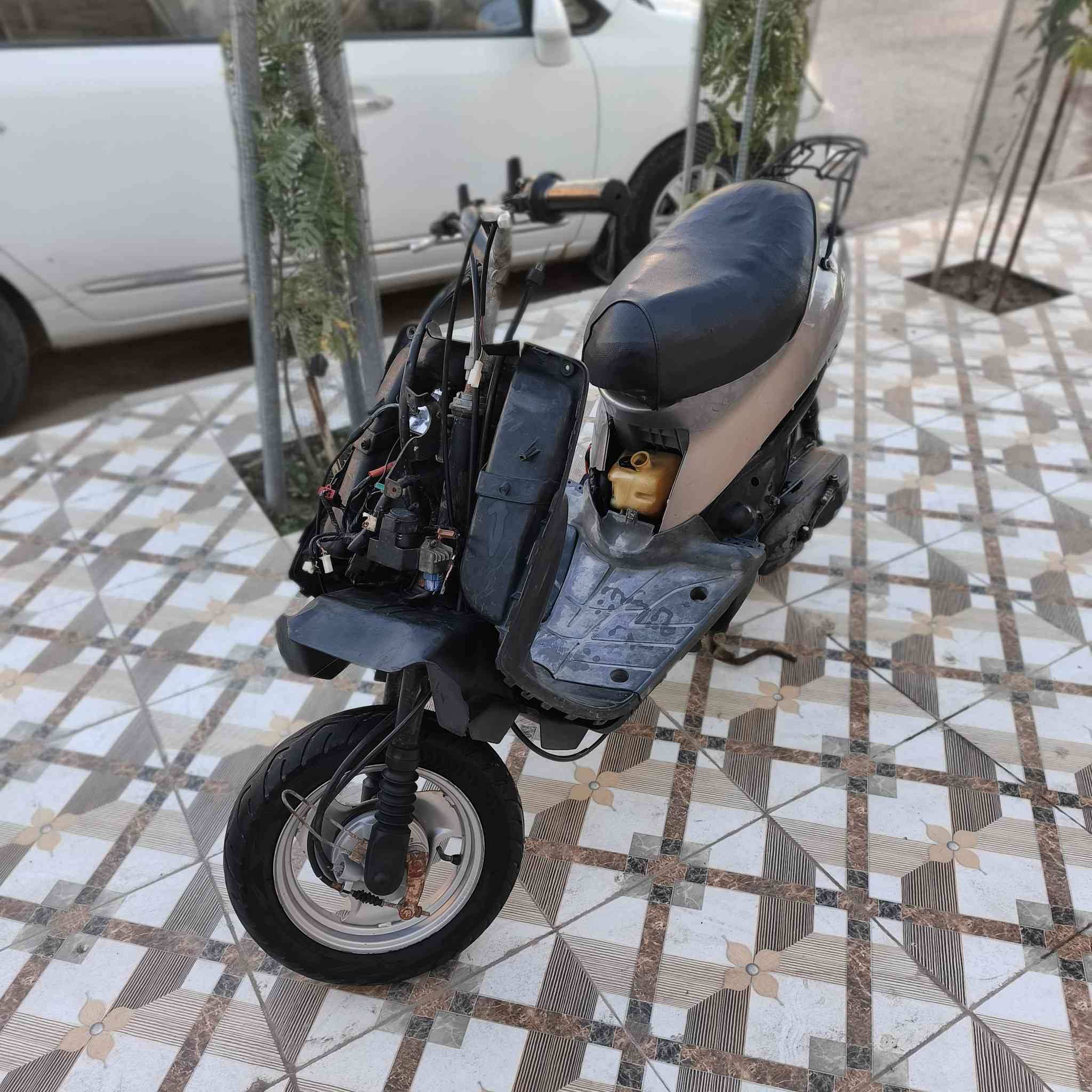 السلام عليكم دراجه للبيع بيجي محرب الدراجه نكره سلف هندر مكينه ناعمة الدراجه نضيفه _المكان ناصرية. سومر للتواصل ***********
