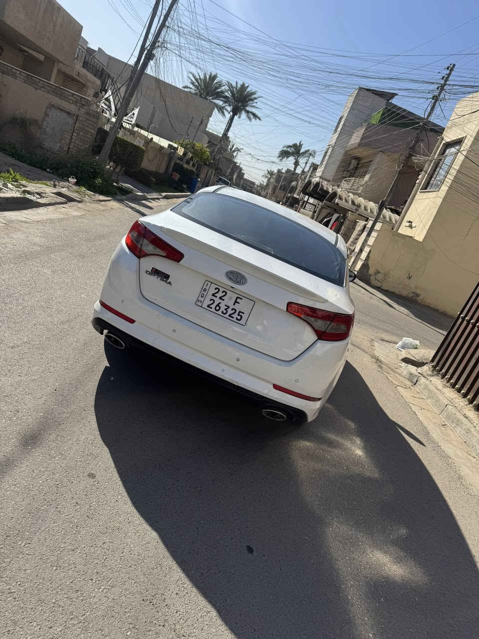 السلام عليكم موديل ٢٠١٢
السيارة جديدة جدا فقط باب خلفي السائق 
فول ما عدا البنراما عنواني السيديه 
الهاتف 
***********
غير متواجد في الفيس 
السعر١٣٣$
