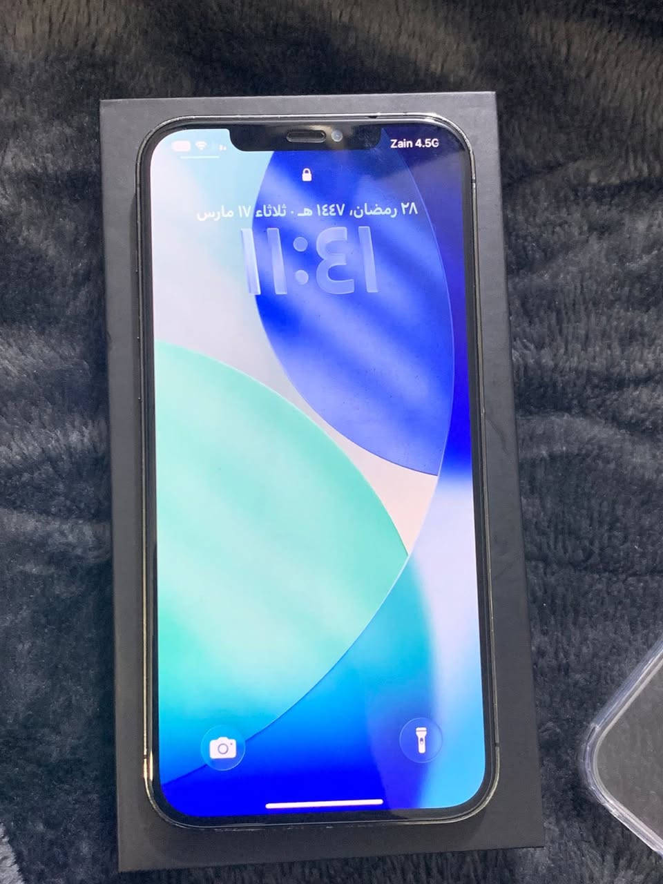 السلام عليكم
ايفون12برو ماكس  شرق اوسط 

مبدل شاشة تفصيخ وبطارية اصليه 

نضيف كلش ومكفول مابي اي خلل سعر425 وبي مجال

مكاني ديوانيه مركز/***********
