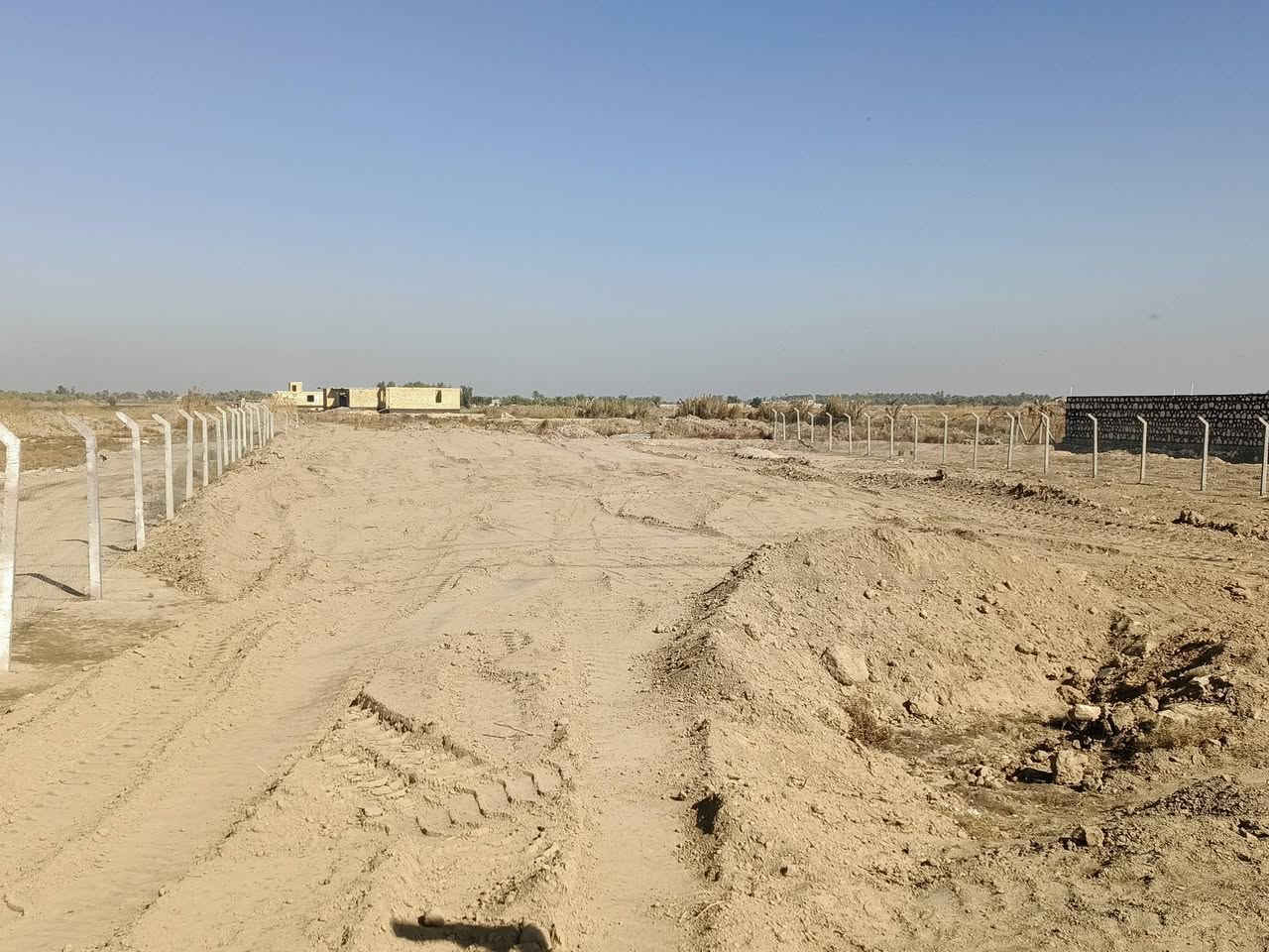 أرض طابو زراعي لبيع 

مساحه 1500م مكان دغاره قريب الجسر الحولي على الشط 

مباشر مقابيل جملون موسى واجه 16م ونزال 90م متوفر ماء وكهرباء

الاستفسار الاتصال ع الرقم ***********
