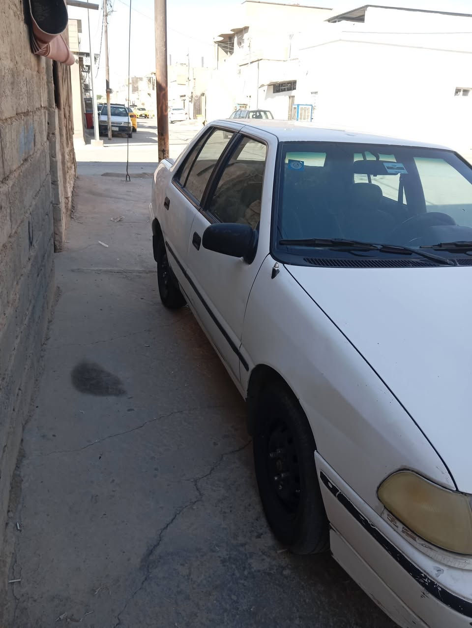 للبيع السعر ٣٢ ورقه رقم الهاتف ***********. ***********. مكاني كركوك
