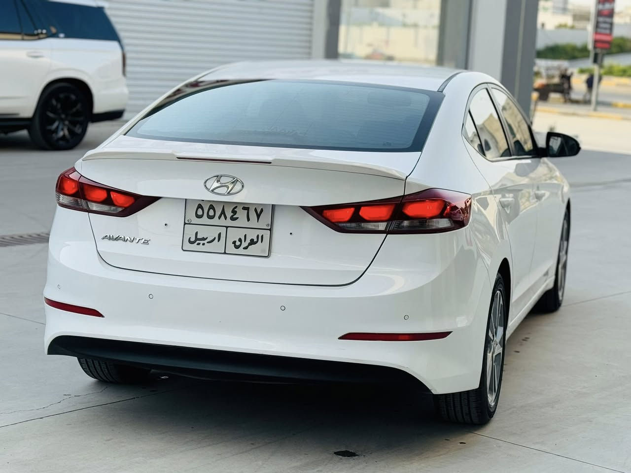 السلام عليكم البيع افانتي 2017 محرك وكير بشرط طخم كلو بشرط. ضرر فقط جاملخ رش خلفي بدون دواخل.  بجم كبس كابون بانزين سياره بسمي شرط التحويل السعر 130 وبيها مجال بسيط جدا ***********  ***********
