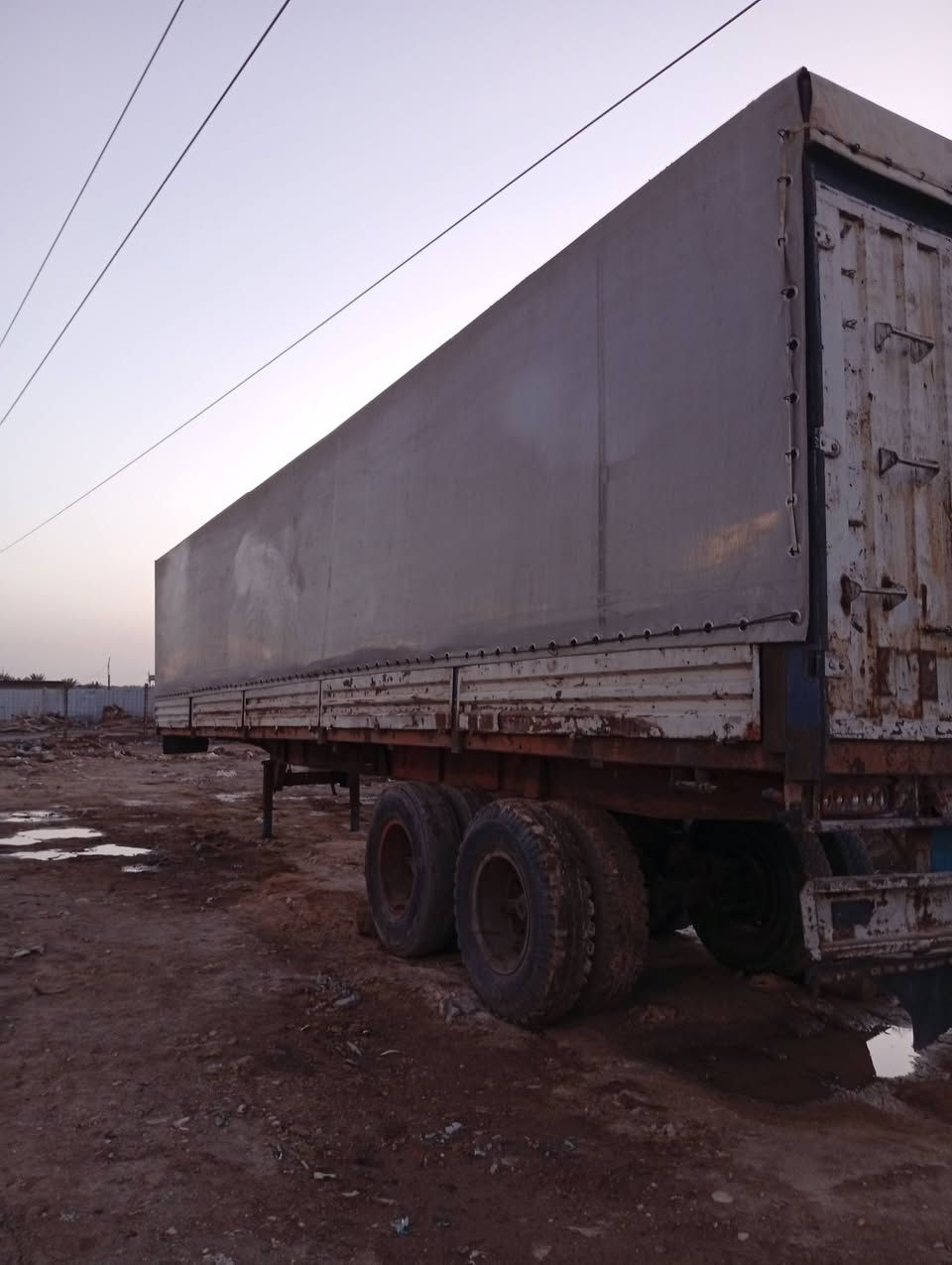 السلام عليكم البيع عربانه جادر نضيفه مكان بابل الكفل رقم الهاتف ***********
