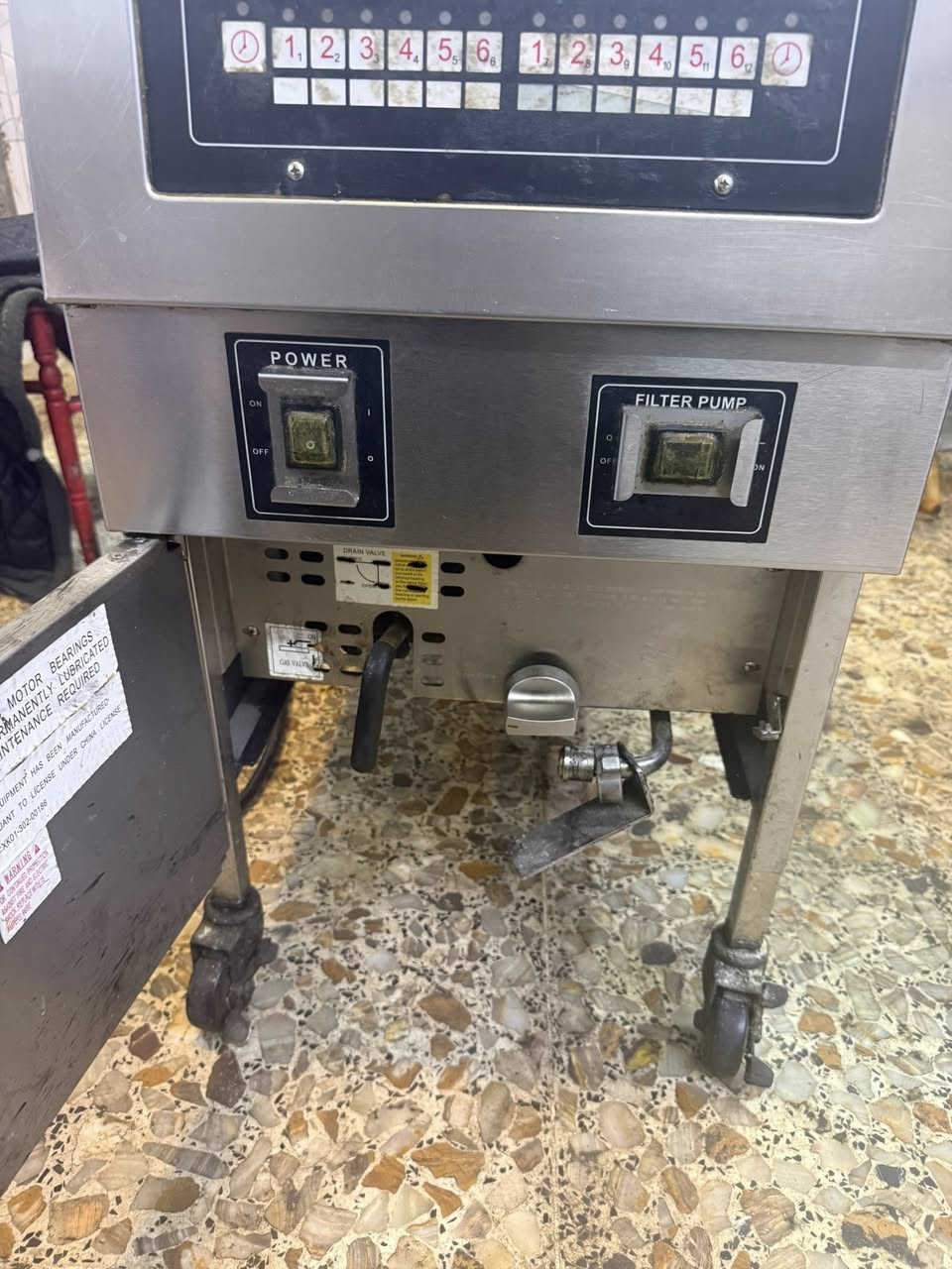 ‏جدار  ￼كنتاكي  البيع  السعر مليون ٢٠٠ بي مجال شي بسيط ￼


**إذا كنت صاحب هذا الإعلان وتريد حذفه لأي سبب، رجاءا أرسل رسالة إلى الدعم الفني**