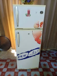 ثلاجه • حجم وسط • تشغل وتفصل