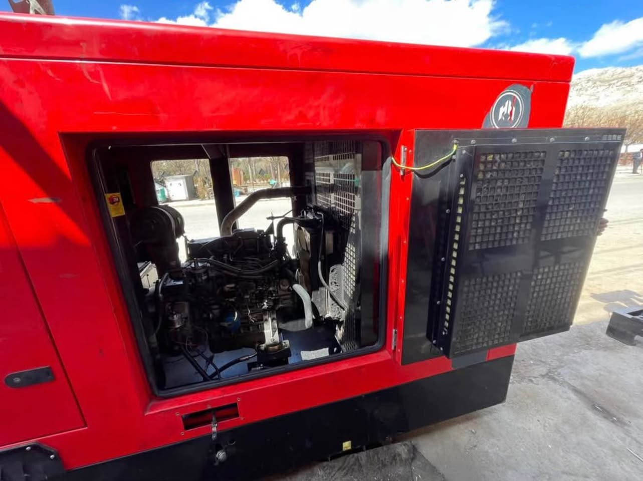 ‎مۆلیدەی یابانی یانمار 
مۆدیلی ٢٠١٧ 
فول کاتم ٪١٠٠  
٨٠ئەمپیر 
زۆر خاوێنە 
***********‎ السليمانية, العراق
