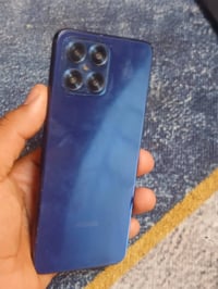 هونر 8 • شاشة مبدلة • كاميرات مغوشة