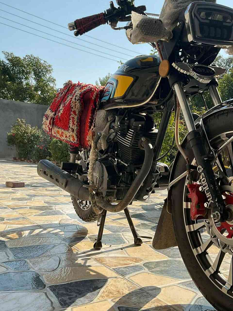 يا الله دراجه سيفان للبيع موديل 25 مكفوله كفاله عامه استعمال شخصي اكفلها الك من كلشي مستعجل عل بيعه مكانيي ديالئ ابو صيدا السعرر 775 وبيها مجالل رقمي ***********
