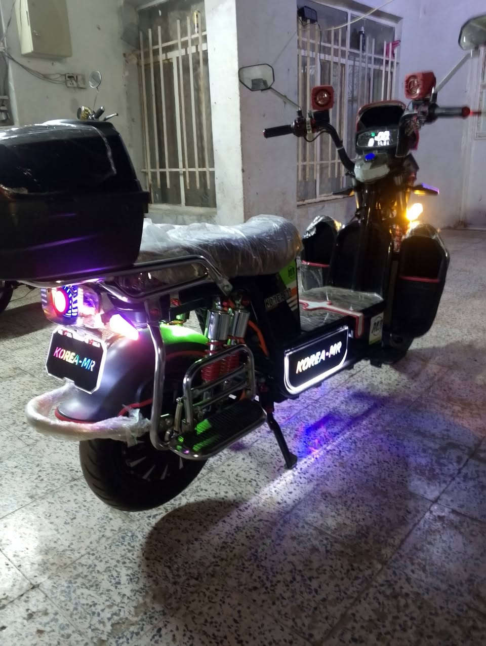 السلام عليكم موطور نظيف كل شيء ما ناقصه جديد بطاريات عدد سته  كهربائيات شغاله الفحص رايده مراوس اباتشي وانطي فرق قليل والاستفسار على رقم *********** واتساب
