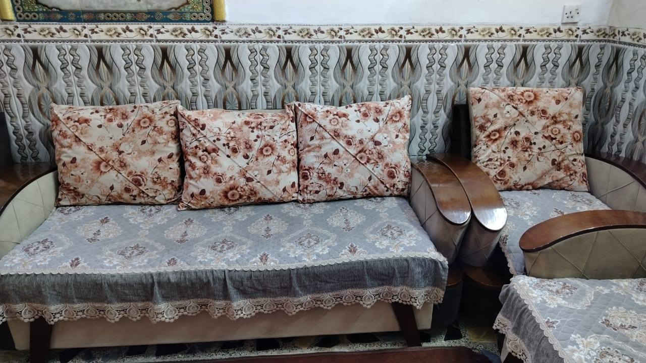 سلام عليكم عدي غراض لبيعالتخم 10مقاعد نظيف ب300 وبي مجال
ميز طعام نظيف ب 250 وبي مجال

كاونتر ب 200 وبي مجال 

العنوان بغداد الشعب الاسواق المركزيه

الرقم ***********
