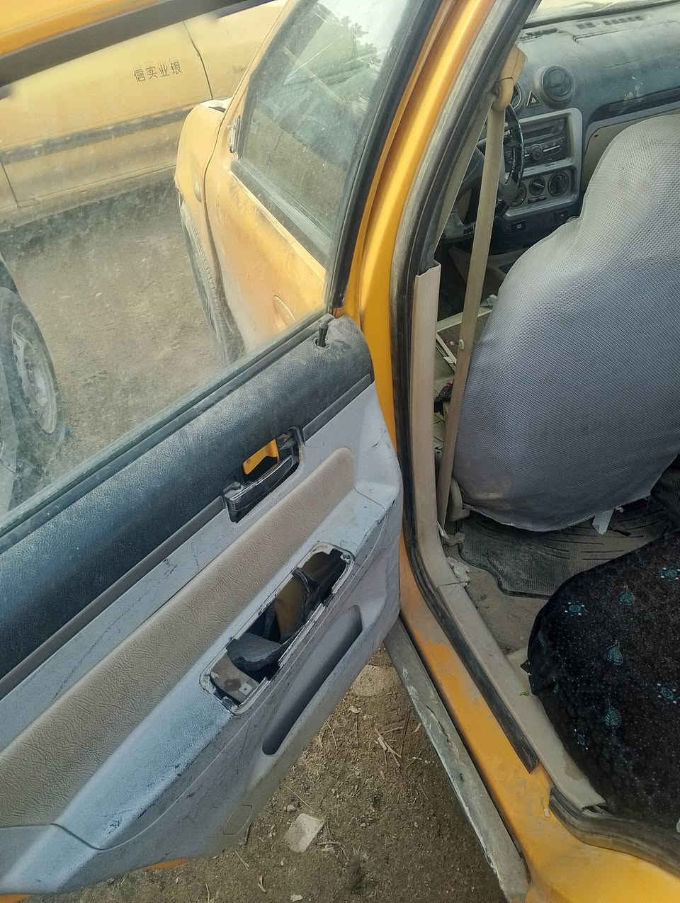 سي كي موديل 2012
محرك وكير وكهربائيات نضيفات 
حداديه نضيفه 
رقم بابل صدامي سنويه اصليه ولوحات اصليات ورقم الشاصي اصلي 
صاحبها الشرعي ماواصله أتعهد سرقه وطلب عشائري 
مكان السياره كربلاء 
السعر مليون دينار عراقي قفل 
***********
