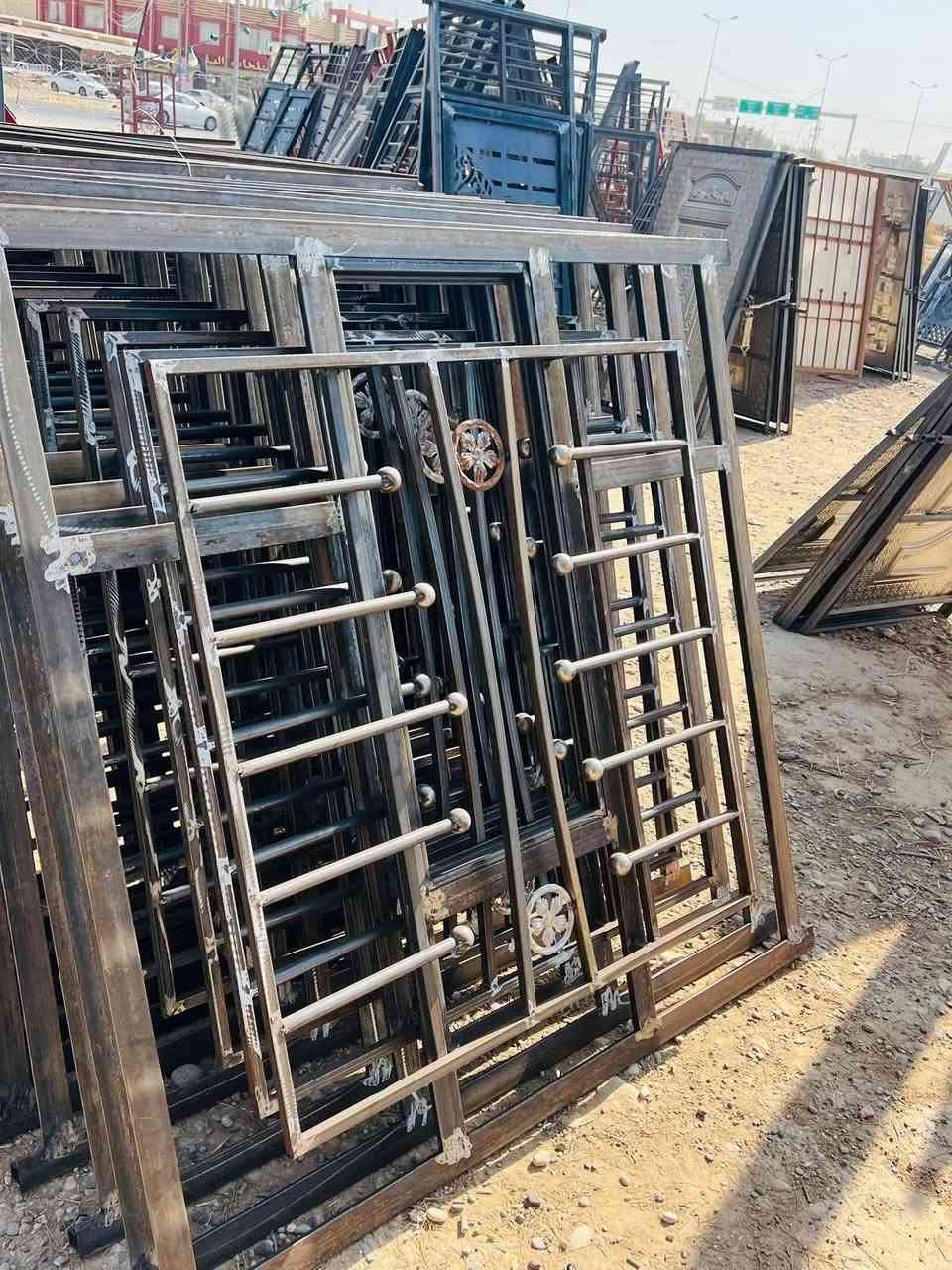 تجهيز بيوت ابواب شبابيك باانسب الاسعار كل قياسات موجوده
العنواب بيجي الحجاج مقابل سيطره الحجاج هاتف***********
