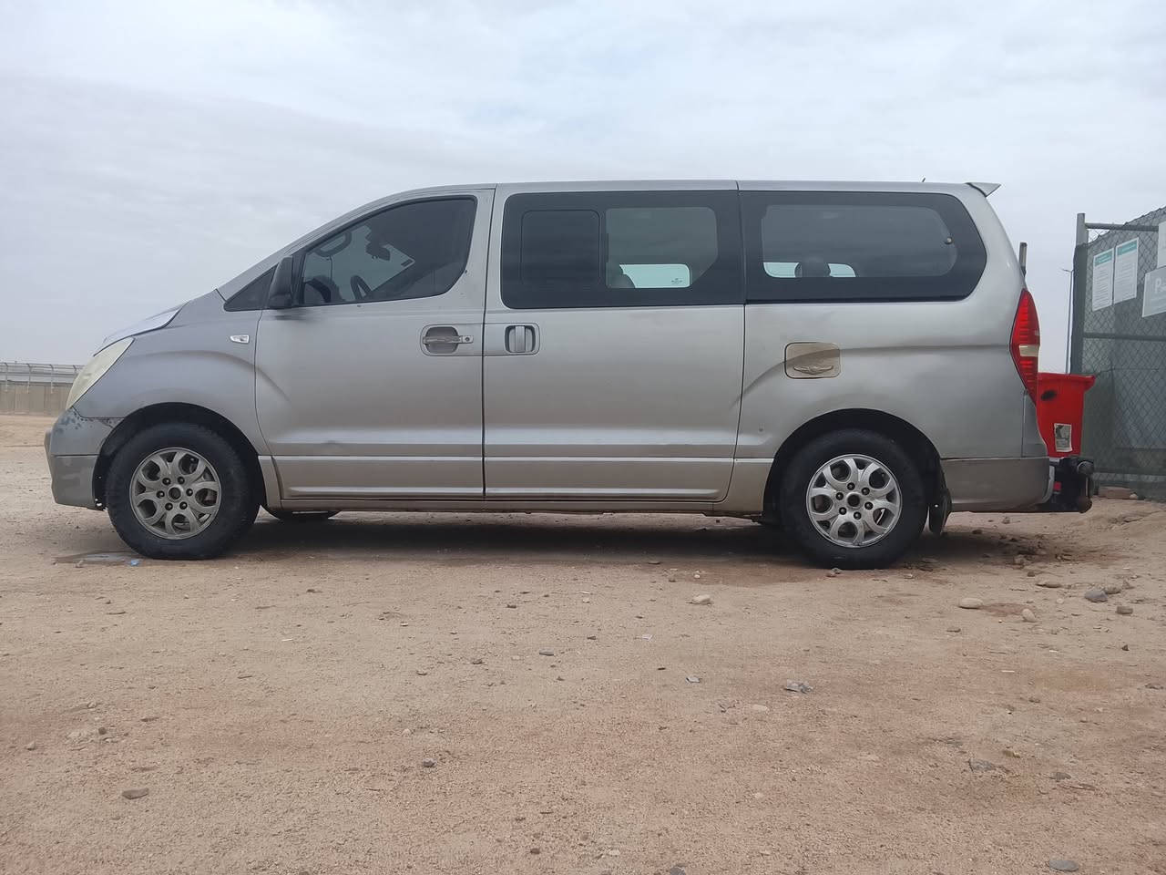 السلام عليكم
ستاركس موديل 13 اصل معلايه 18

مرمزه سنويه وشاصي وتكمه وقرص 

تقره كله 18 شرط التحويل 

سياره جاهزه 

مكفوله مكينه كير حداده 

تبريد تخم تاير كهربائيات كله شغاله

درع خلفي شاشه 

سياره بيه صبغ وبيه جاملغ يرادله صبغ

رقم بصره نكليزي 

سنويه مجدده 2031 بسمي تحويل ثاني يوم

مكاني بصره كرمه علي 

للاستفسار ***********

***********
السياره بيه خط بلرميله
