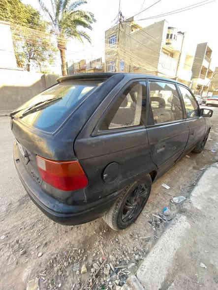 السلام عليكم عندي سيارة اوبل استرا موديل 93 رقم بغداد بسمي مشروع وطني مكينه وكير حاوية صدر تخم تاير كله جديد سيارة جاهزة مكاني بغداد السعر 35 ورقه للبيع فقط الاتصال ***********
