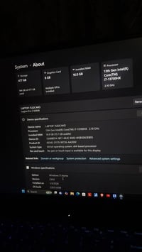 لابتوب لينفو ليجند برو 5  مواصفاتها مثل ما بصورة  كرت 4070  ومعالج i7 ...