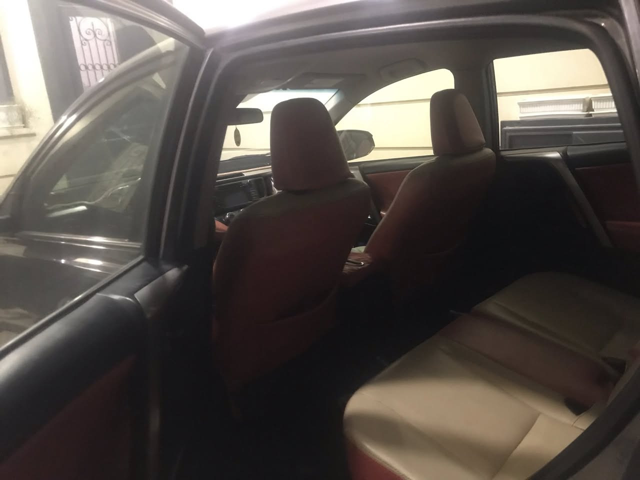 السلام عليكم ..للبيع راف ٢٠١٨ le لون فيلي
حادثها جاملغ وبونيد 
ورقمها صلاح الدين باسمي 
وجاهزة من كلشي 
سعرها ١٦٥ وبيها مجال 

مكانها المسحگ وتكريت 
***********
