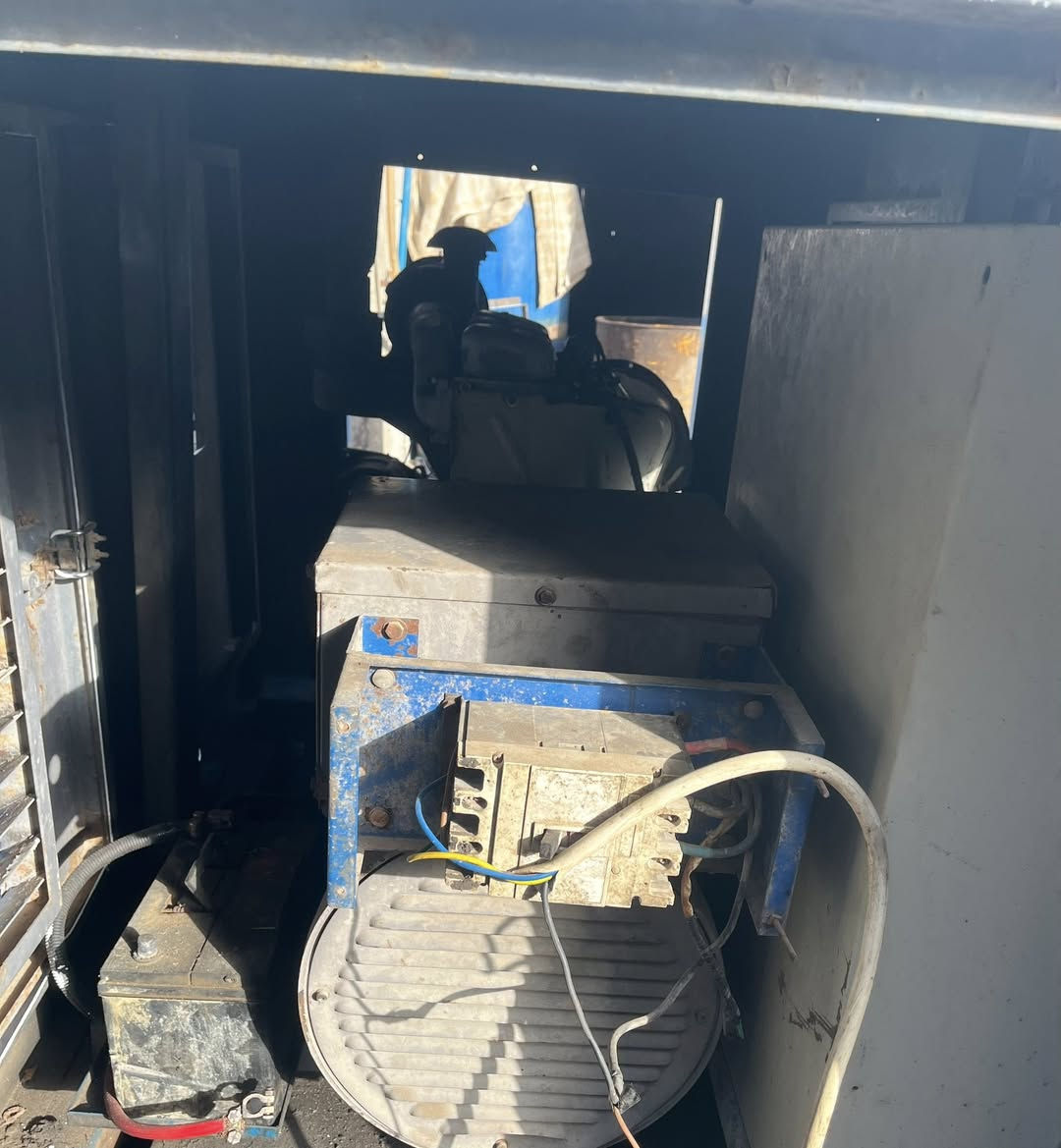 مكلف بل نشر الاستفسار***********
